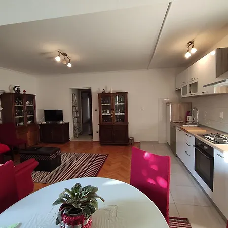Nela Apartment